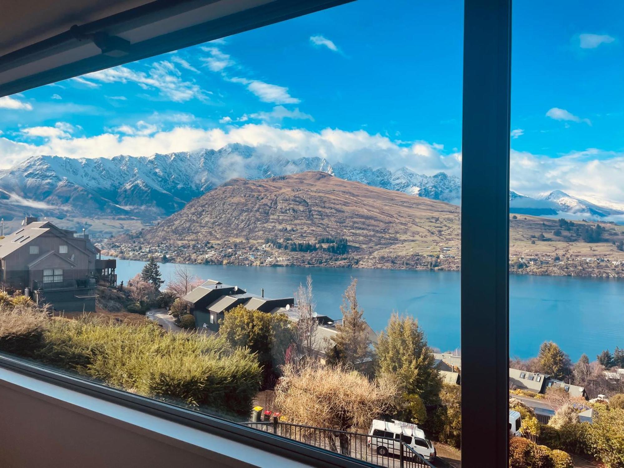 Ming'S Lakeside Goldleaf Suites Queenstown Exteriér fotografie